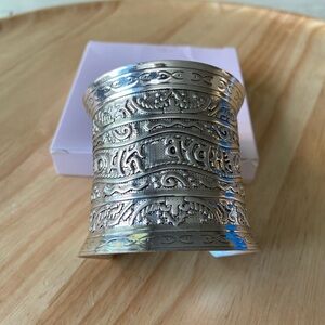 DENKAYS CHARMED BRACLET BANGLES